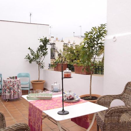 Apartamentos Plaza Pilatos Seville Ngoại thất bức ảnh