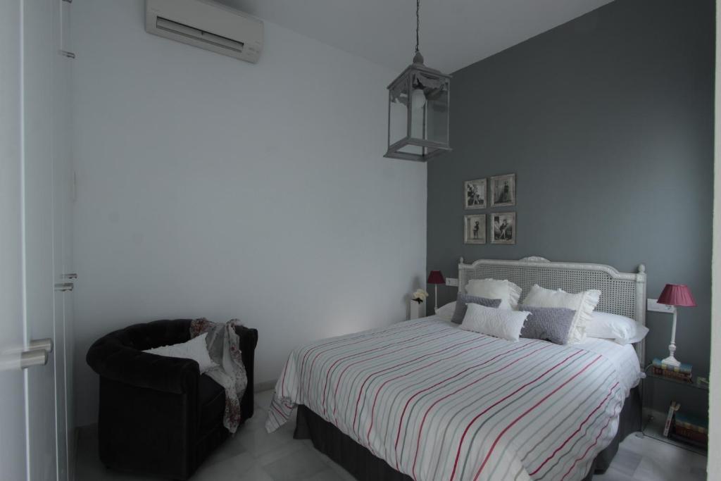 Apartamentos Plaza Pilatos Seville Ngoại thất bức ảnh